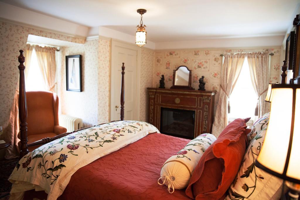 Bee And Thistle Inn Old Lyme Kültér fotó